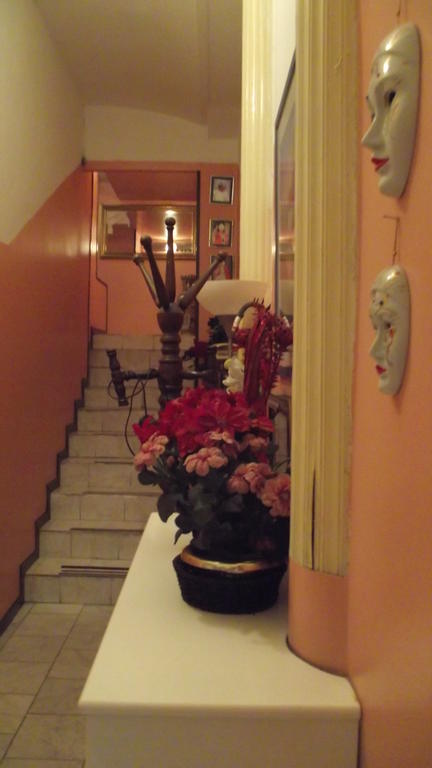 Hotel Merano Милан Экстерьер фото